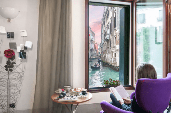 where to stay in venice