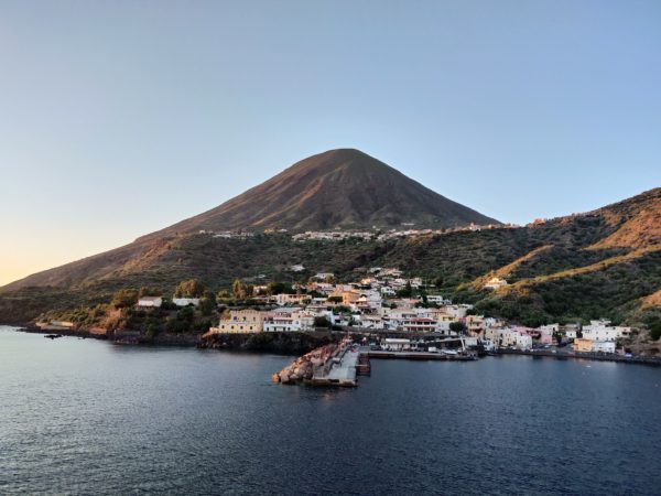 aeolian islands where to stay salina