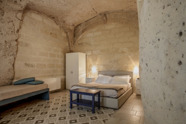 matera-italy-cave-double-bed-plus-one